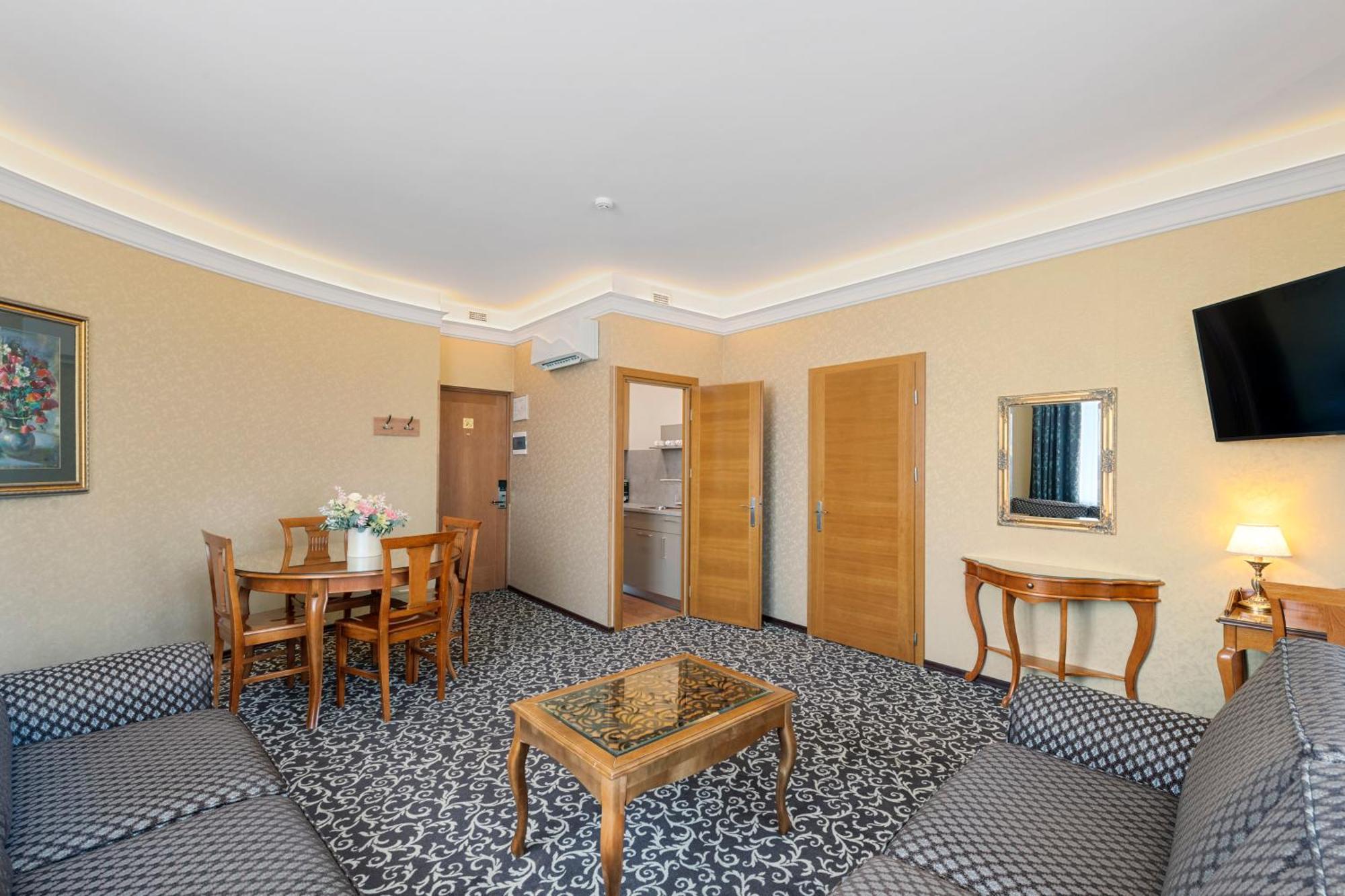 Hotel Jelgava 4* Jelgava